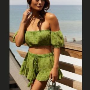 Anthropologie skort set, size medium